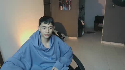 mattias     online show from 02/17/25, 01:47