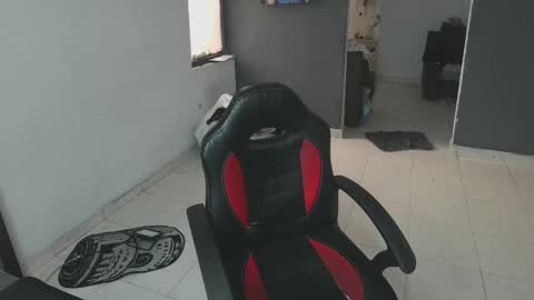 mattias     online show from 02/17/25, 03:31