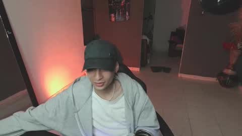 mattias     online show from 02/17/25, 10:47