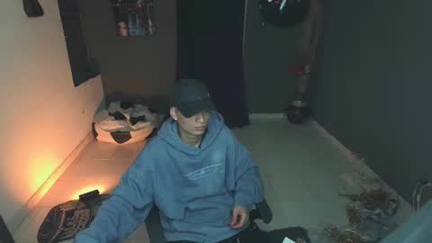 mattias     online show from 02/20/25, 03:45