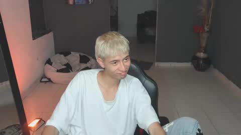 mattias     online show from 03/10/25, 11:16