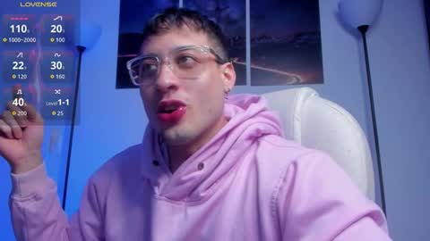 Snapshot of mattsaill_ chatting on 10/25/25, 02:41 mattsaill_ online show from 10/25/25, 02:41