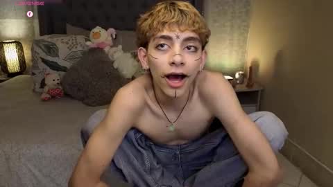 matty_spark online show from 11/12/25, 02:17