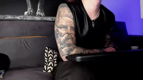 Snapshot of mattytwink69 chatting on 03/02/25, 07:10 Matt online show from 03/02/25, 07:10