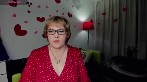 Snapshot of mature_blonde7 chatting on 02/01/25, 06:51 Lana online show from 02/01/25, 06:51