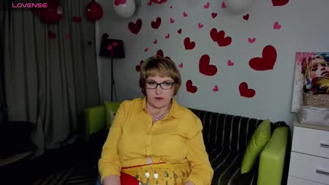 Snapshot of mature_blonde7 chatting on 02/07/25, 07:06 Lana online show from 02/07/25, 07:06