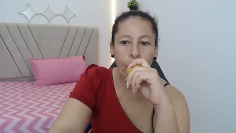 Martina online show from 04/16/26, 07:47