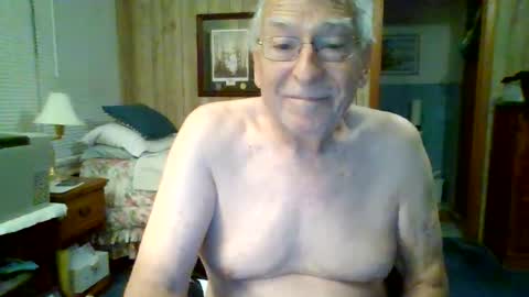 SXECPL55 at G mail Dot Com online show from 04/19/26, 10:47