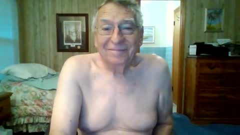 SXECPL55 at G mail Dot Com online show from 04/24/26, 11:23
