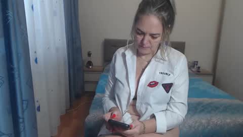 Snapshot of maturediana chatting on 01/04/25, 06:30 maturediana online show from 01/04/25, 06:30