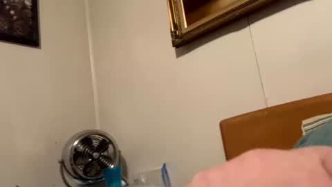 Snapshot of maturejerky chatting on 11/30/25, 02:15 maturejerky online show from 11/30/25, 02:15