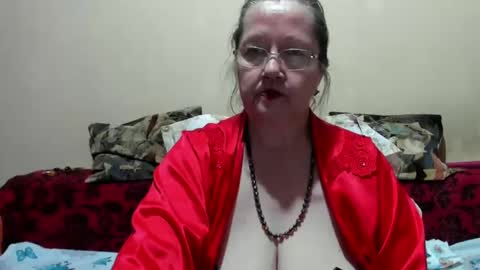 maturemilf online show from 03/12/25, 10:48