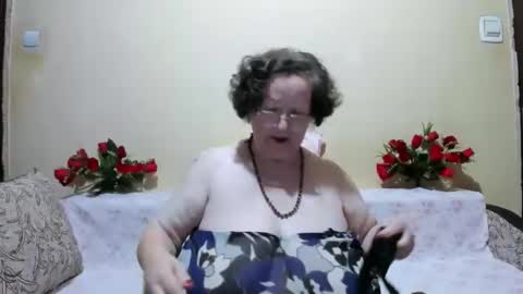 maturemilf online show from 02/16/26, 12:23