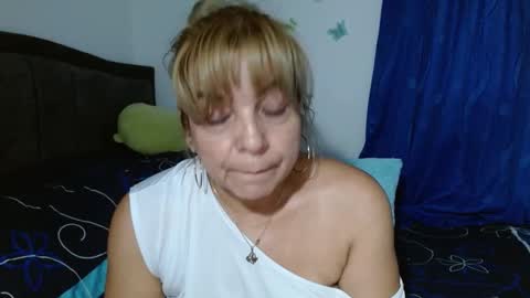 Cecilia online show from 02/26/25, 06:43