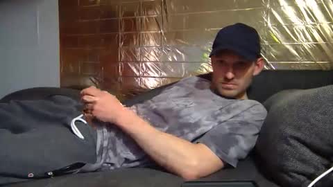 matzestr95 online show from 06/11/26, 12:14