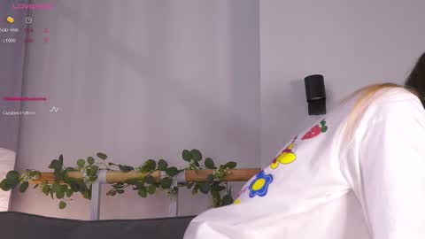 Lily online show from 09/14/25, 03:44