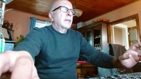 Maurice online show from 12/05/24, 01:38