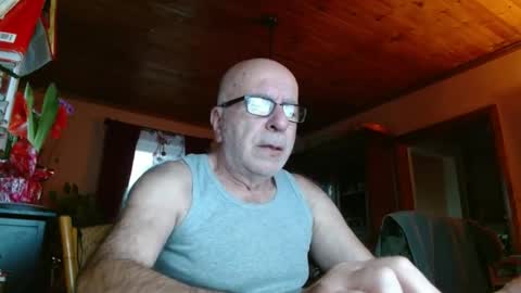 Maurice online show from 12/28/24, 01:06