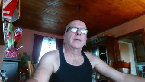 Maurice online show from 12/31/24, 12:46