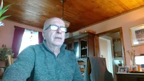 Maurice online show from 02/13/25, 02:20