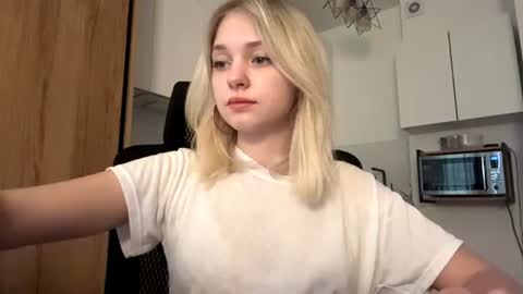 Eva  1st day online show from 07/23/26, 07:17