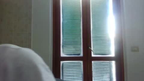 Snapshot of mauro1971 chatting on 09/29/25, 10:42 mauro1971 online show from 09/29/25, 10:42