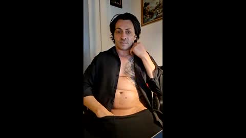 Snapshot of maury311278 chatting on 12/21/25, 09:22 Marcellobausola s k i -p e online show from 12/21/25, 09:22