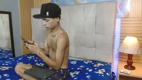 maverickhotson303av online show from 12/02/25, 04:51