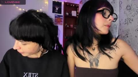 mavimist_ online show from 04/23/26, 10:12