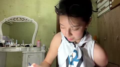 Violet online show from 07/27/26, 07:43