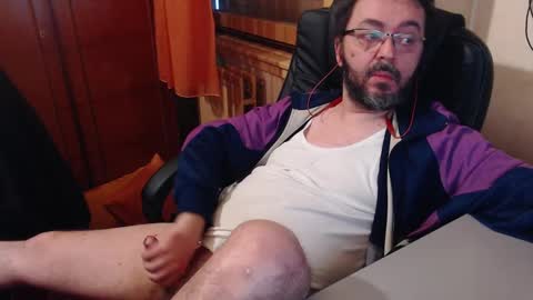 Max online show from 12/14/24, 07:40