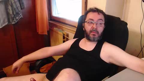 Max online show from 09/13/25, 06:02