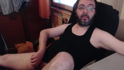 Max online show from 09/21/25, 05:53