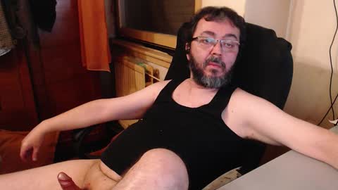 Max online show from 10/16/25, 05:58