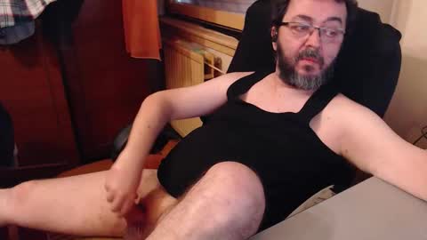 Max online show from 10/19/25, 01:56