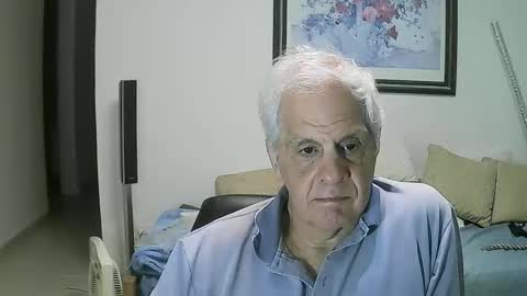 max_2017 online show from 12/03/25, 02:30