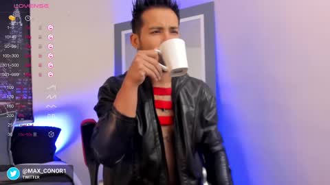 Snapshot of max_conor_ chatting on 02/12/25, 10:56 Max Conor online show from 02/12/25, 10:56