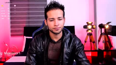 Snapshot of max_conor_ chatting on 03/10/25, 10:59 Max Conor online show from 03/10/25, 10:59