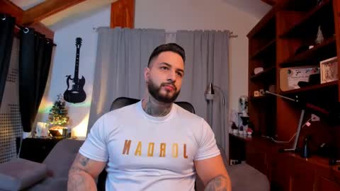 max D. online show from 01/13/25, 01:49