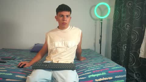 Max online show from 11/20/25, 10:42