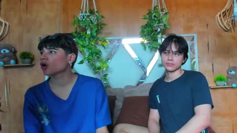 Snapshot of max_gold01 chatting on 04/08/26, 04:07 Max online show from 04/08/26, 04:07