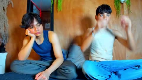 Snapshot of max_gold01 chatting on 04/09/26, 03:39 Max online show from 04/09/26, 03:39