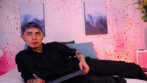 Snapshot of max_hader chatting on 02/10/26, 01:26 Max online show from 02/10/26, 01:26