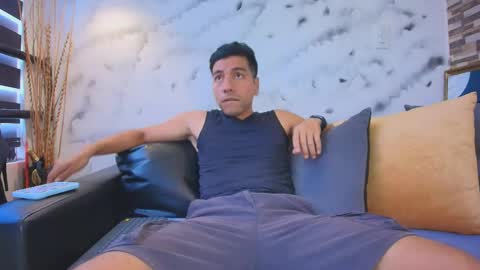 Max Hornye online show from 04/01/26, 07:00