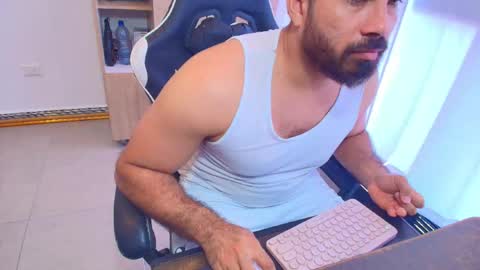 max_love25 online show from 03/13/26, 09:43