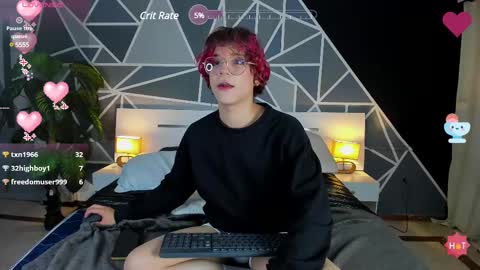 Snapshot of max_lover1 chatting on 03/11/25, 02:43 Max lover1 online show from 03/11/25, 02:43