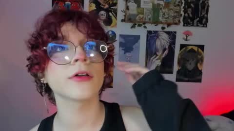 Snapshot of max_lover1 chatting on 11/27/25, 02:02 Max lover1 online show from 11/27/25, 02:02