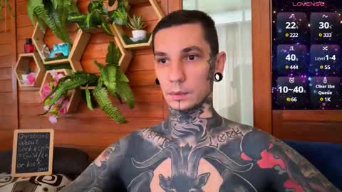 Snapshot of max_reaves chatting on 01/04/25, 01:42 online show from 01/04/25, 01:42