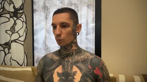 Snapshot of max_reaves chatting on 01/22/25, 08:18 online show from 01/22/25, 08:18