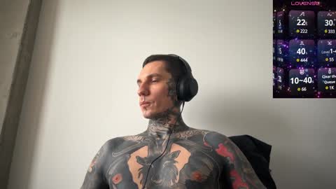 Snapshot of max_reaves chatting on 02/08/25, 07:04 online show from 02/08/25, 07:04